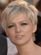 How tall is Hannah Spearritt?